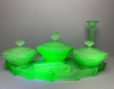 Conjunto de penteadeira c 1935 Art Deco vidro fosco verde urânio 'Whitby' comprar usado  Enviando para Brazil