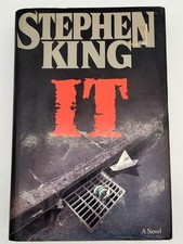 Usado, IT by Stephen King True 1st Edition, True 1st Printing Hard Cover w/ DJ $ 22.95 comprar usado  Enviando para Brazil