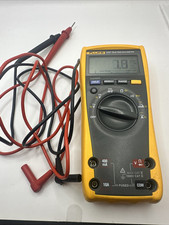 Multímetro digital Fluke 177 True RMS luz de fundo corpo apenas com cabos, sem estojo comprar usado  Enviando para Brazil