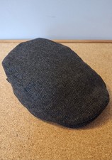 Men grey flat for sale  BODMIN