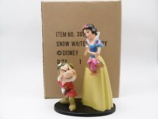 Snow white and d'occasion  Expédié en Belgium