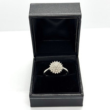 Stunning women 9ct for sale  CHEPSTOW
