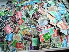 Lot 2200 timbres d'occasion Lot 2200 timbres d'occasion  Divion