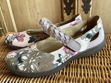 Hotter shake floral for sale  HIGH WYCOMBE