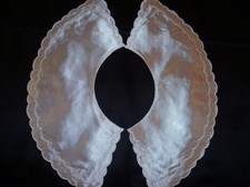 Collo bianco tessuto usato  Como