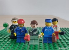 Lot lego minifig d'occasion  Expédié en Belgium