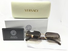 Óculos de sol Amazing Versace edição especial marrom com armação marrom comprar usado Óculos de sol Amazing Versace edição especial marrom com armação marrom comprar usado  Enviando para Brazil