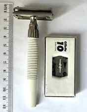 Gillette razor and d'occasion  Expédié en Belgium