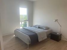 Queen size leesa for sale  New York
