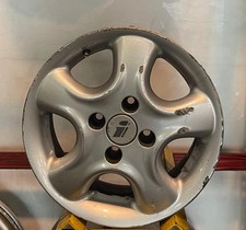 Set cerchi auto usato  Malo