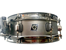 Tambor Tama Metal Piccolo. 12x4. Comprado nuevo y ligeramente usado en casa segunda mano  Embacar hacia Mexico