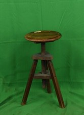 Sgabello legno marrone usato  Sansepolcro
