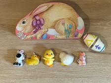 Lote Vintage de Páscoa Lata de Coelho, Estatuetas-Cordeiro, Filhotes, Coelho e Ovo de Madeira Yo-Yo! comprar usado  Enviando para Brazil