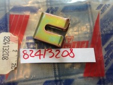 Piastrina fissaggio fari usato  Cavedine