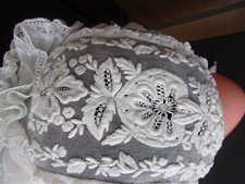 Coiffe ancienne brodée d'occasion  Naintré