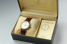 Relógio masculino automático romano dourado quase perfeito/caixa Frederique Constant FC300/310x35/36, usado comprar usado  Enviando para Brazil