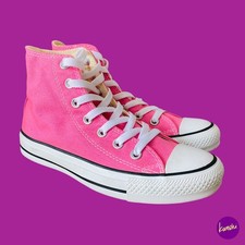 Używany, CONVERSE Unisex Płócienne trampki, Chuck Taylor High Top M9006C, Różowe/Białe, UK 4 na sprzedaż Używany, CONVERSE Unisex Płócienne trampki, Chuck Taylor High Top M9006C, Różowe/Białe, UK 4 na sprzedaż  Wysyłka do Poland