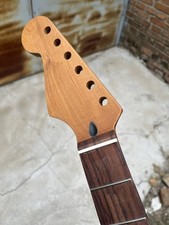 Collo chitarra elettrica usato  Spedire a Italy