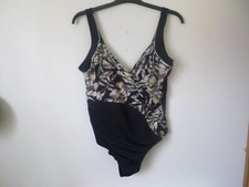 Superbe maillot bain d'occasion  Ormesson-sur-Marne