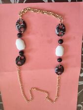 Collana bianca nera usato  Sparanise