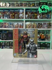 Bandai figuarts kamen usato  Scorze