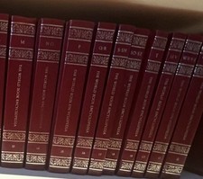 Book encyclopedia 1982 for sale  Huntington