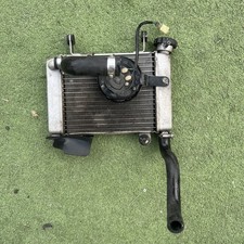 Radiatore honda cbr125r usato Radiatore honda cbr125r usato  Reggio Calabria