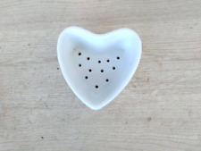 Faisselle forme coeur d'occasion  Le Coudray-Montceaux