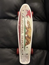 Usado, Skate de plástico clássico retrô 22" vermelho mini Street Cruiser caminhões de metal comprar usado Usado, Skate de plástico clássico retrô 22" vermelho mini Street Cruiser caminhões de metal comprar usado  Enviando para Brazil