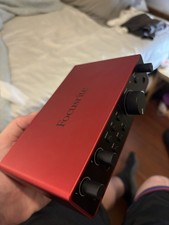 Focusrite scarlett 2i2 d'occasion  Expédié en Belgium