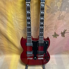 Chitarra elettrica rossa usato  Spedire a Italy