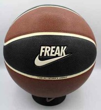 Nike Giannis Everyday Playground 8P Baloncesto Antetokounmpo Talla 7 segunda mano  Embacar hacia Mexico