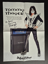 Pôster promocional vintage do músico Kiss TOMMY THAYER assinado à mão amplificador Hughes & Kettner comprar usado  Enviando para Brazil