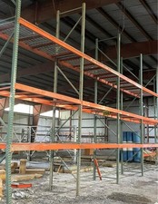 Sizes teardrop pallet for sale  Attleboro