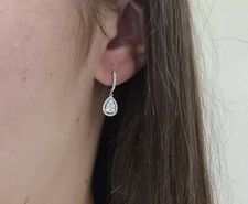Boucle oreille blanc d'occasion  Paris IX
