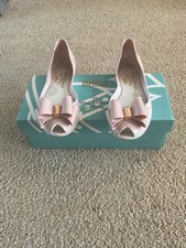 Women melissa vivienne for sale  MEXBOROUGH