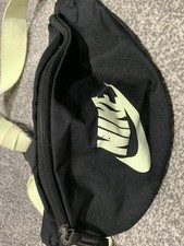 Nike unisex shoulder for sale  CHEADLE