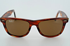 Óculos de sol Ray-Ban Wayfarer RB2140 aro completo plástico lentes polarizadas quadradas, usado comprar usado  Enviando para Brazil