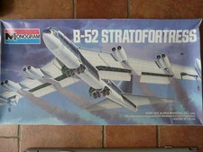 Maquette Avion 1/72 MONOGRAM Ref 8292 B-52 Stratofortress (décalques HS) comprar usado  Enviando para Brazil