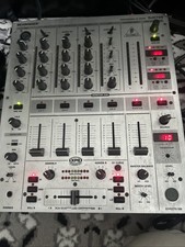 Behringer DJX700 5 Canais DJ Mixer Profissional SOMENTE PEÇAS ou REPARO comprar usado Behringer DJX700 5 Canais DJ Mixer Profissional SOMENTE PEÇAS ou REPARO comprar usado  Enviando para Brazil