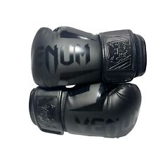 Usado, Luvas de boxe Venum Muay Thai 14 oz 12/21 excelente estado. comprar usado  Enviando para Brazil
