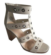 Vera wang size for sale  Vancouver