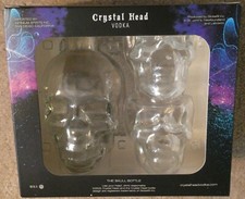 Crystal Head Vodka Skull 750ml Garrafa + 2 Copos de Coquetel Conjunto IOB Dan Aykroyd comprar usado  Enviando para Brazil