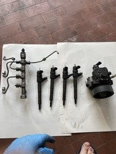 Iniettori 0445110300 bosch usato  Milano
