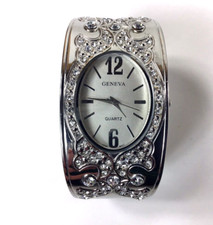 Geneva women hinge for sale  Round Top