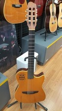 Godin elegate multiac d'occasion  Expédié en Belgium