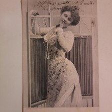 Lotto cartoline volti usato  Fano