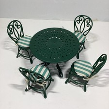Usado, Conjunto de mesa bistrô para casa de bonecas Madeline Eden 4 cadeiras verde ao ar livre comprar usado  Enviando para Brazil