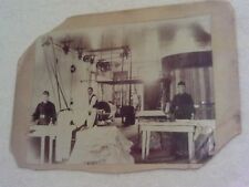 1900 FOTO DE CARTÃO DE ARMÁRIO INTERIOR LAVANDERIA MÁQUINAS DE VESTIR SLATER MISSOURI MO comprar usado  Enviando para Brazil