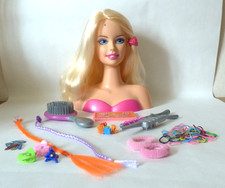 Tete coiffer barbie d'occasion  Rouen-